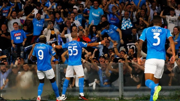 Cú bức phá giúp Real thắng trên sân Napoli