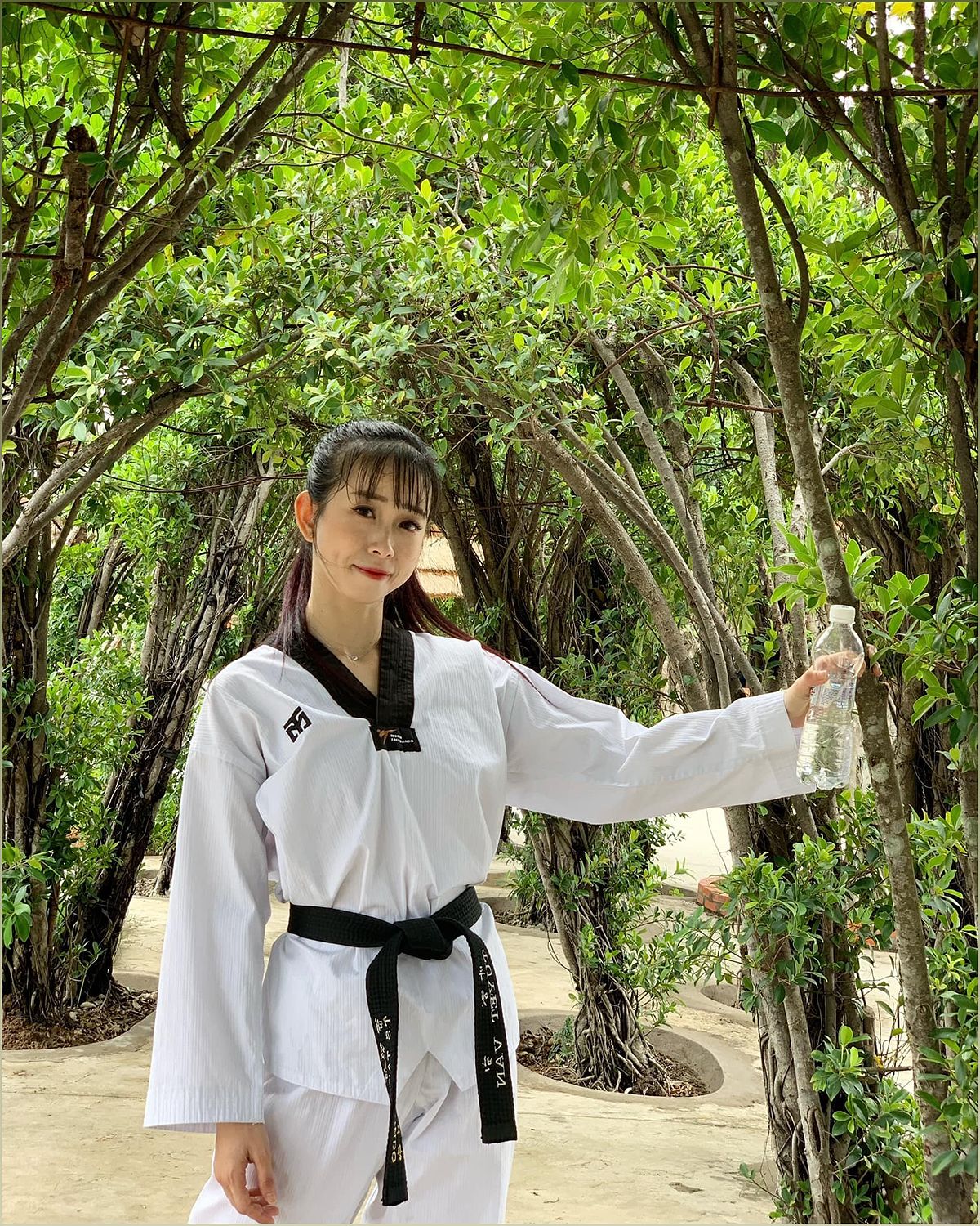 Châu Tuyết Vân - Võ sĩ Taekwondo nổi tiếng và gợi cảm - -459974542