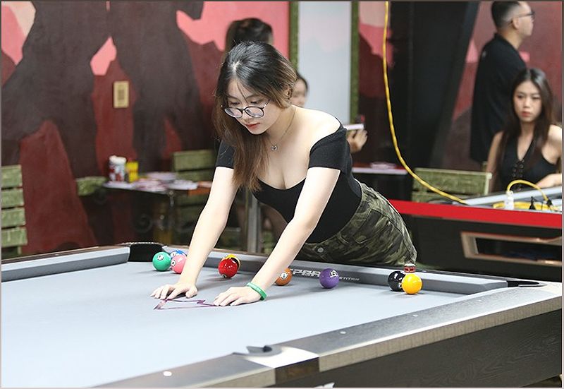 Dàn ring girl nóng bỏng tại giải pool 9 bi Chào Sài Gòn 2024 - 1497750719