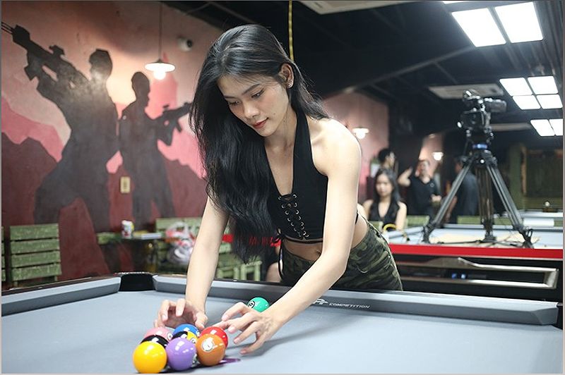 Dàn ring girl nóng bỏng tại giải pool 9 bi Chào Sài Gòn 2024 - -1468901582